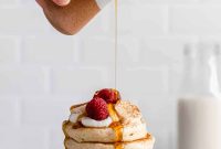 Fluffy Vegan Oatmeal Pancakes