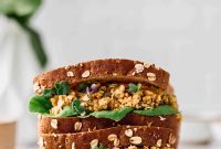 Creamy Smashed Chickpea Sandwich