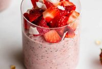 Dreamy Strawberry Overnight Oats