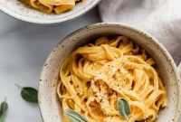 Creamy Plant-Based Pumpkin Alfredo Pasta