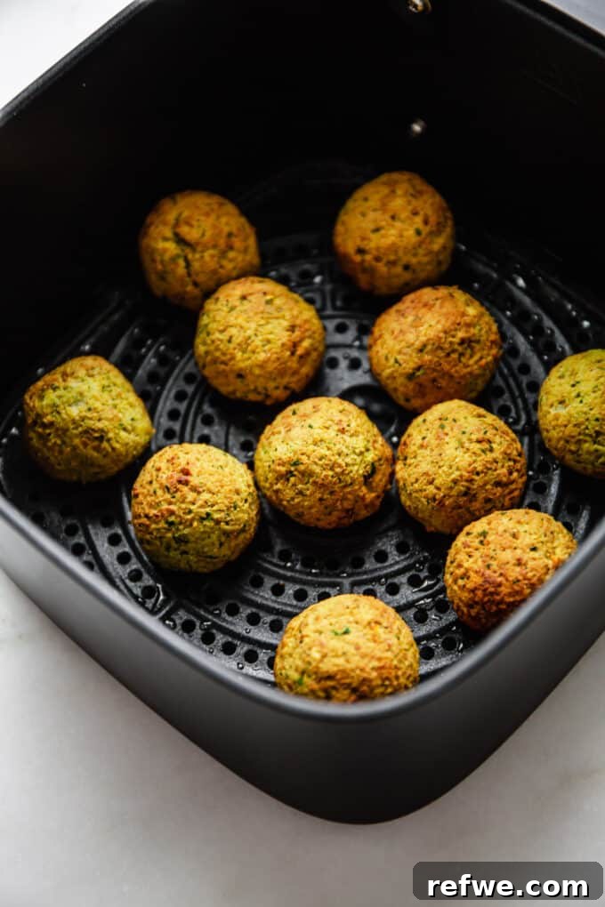 Crispy Air Fryer Falafel 8 cooked air fryer falafel in an air fryer