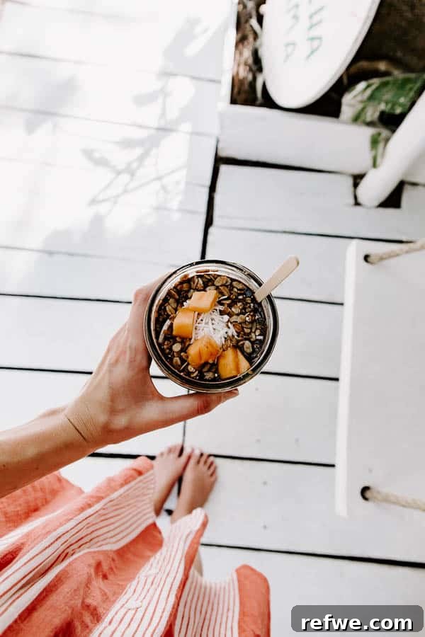 Tulum's Gastronomic Gems: A Foodie's Journey 35 A refreshing acai smoothie bowl from Matcha Mama, topped with fresh fruit