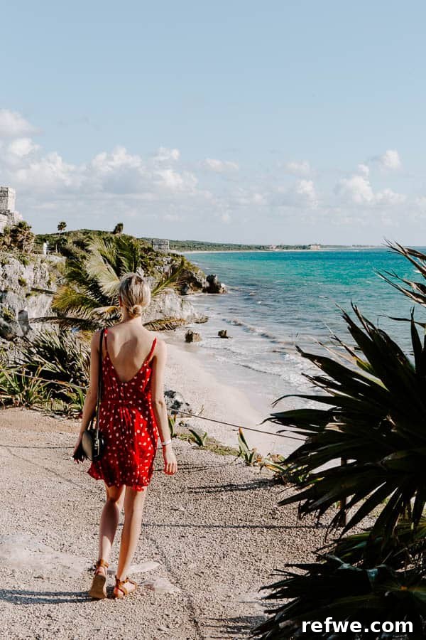 Tulum's Gastronomic Gems: A Foodie's Journey 9 A closer look at the intricate details of the Tulum Ruins' architecture