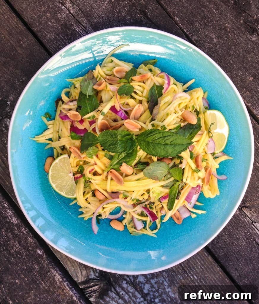 6 Thai Dishes You Can't Miss for Fresh, Light Flavors 8 Thai Green Mango Salad