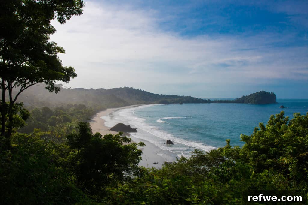 Manuel Antonio, Costa Rica: Discover Arenas del Mar Resort 2 Manuel Antonio beach