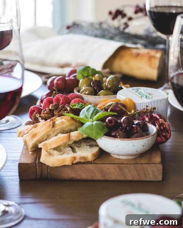 Holiday Cheese Platter: Pairings, Layout and Serving Tips 4 how to make a cheese platter for the holidays