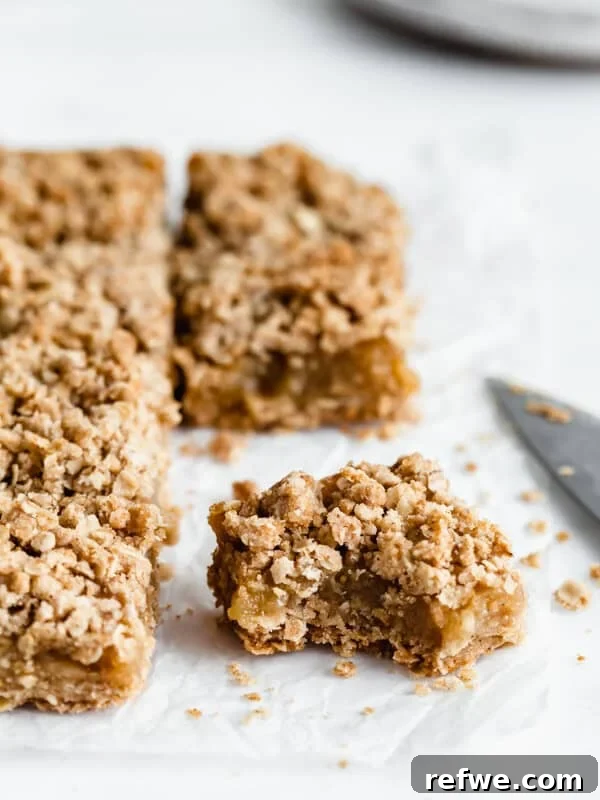 Healthy apple pie bars